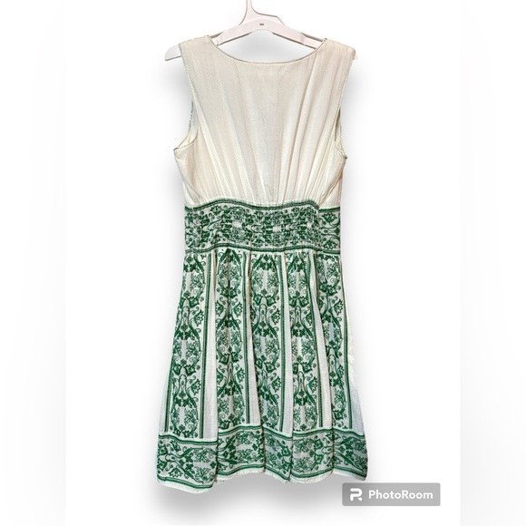 Studio Max midi dress. white with green embroidered fabric details - Picture 2 of 4